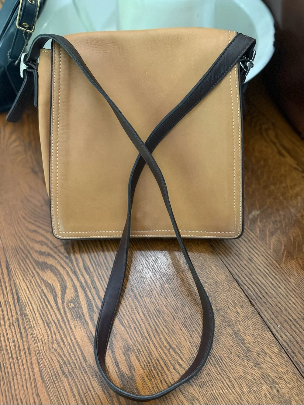 Rare Vintage 1980’s Coach Tan Monterey Flap Crossbody, No Serial USA